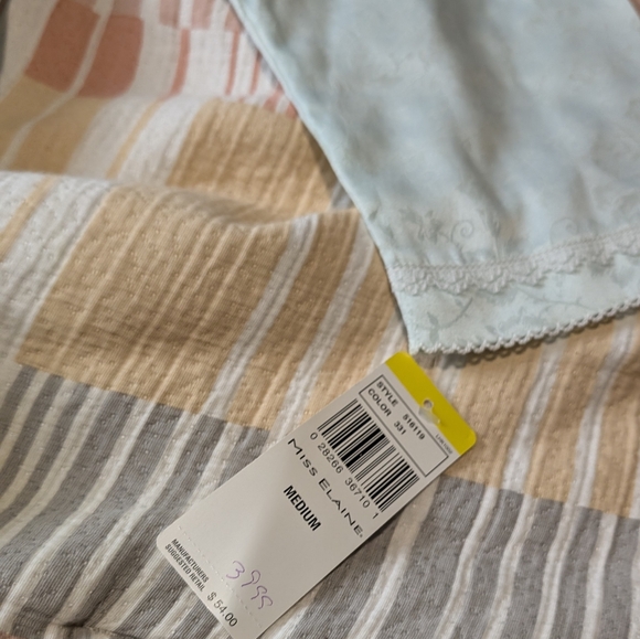 Miss Elaine medium long night gown blue roses - Picture 3 of 5